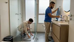 Banheiro mais seguro, higiênico e organizado: 10 acessórios simples (e um detalhe que muda a rotina)